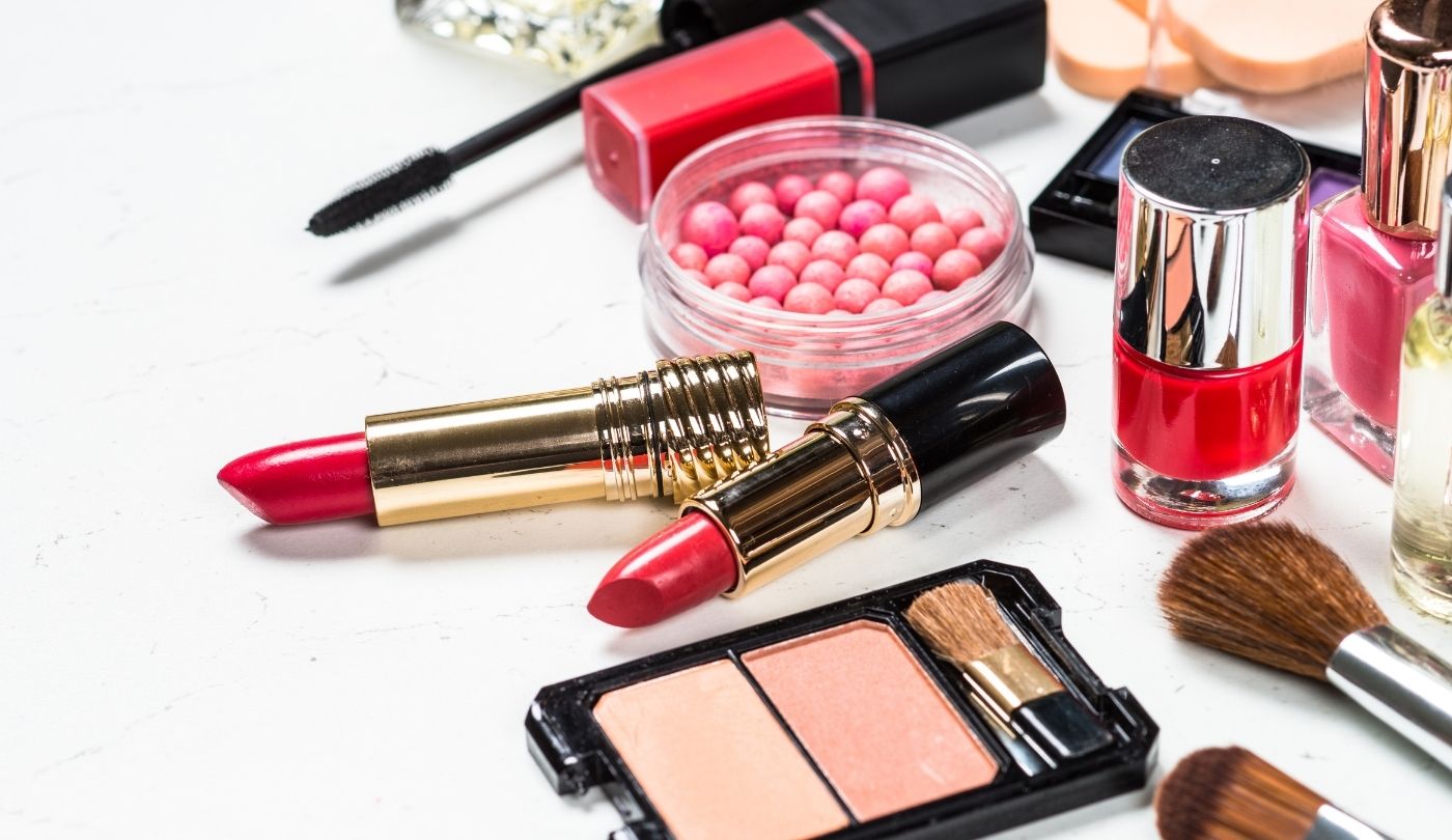Dans une trousse de maquillage top 7